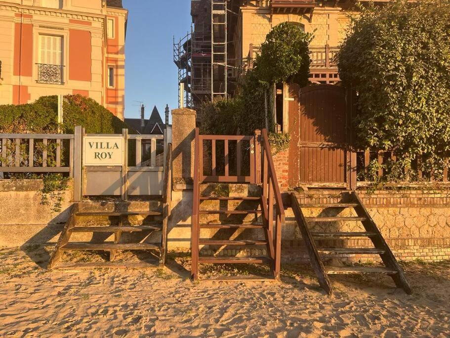 Beau Studio A 30M De La Plage / Beautiful Studio 30M From The Beach تروفيي سور مير المظهر الخارجي الصورة